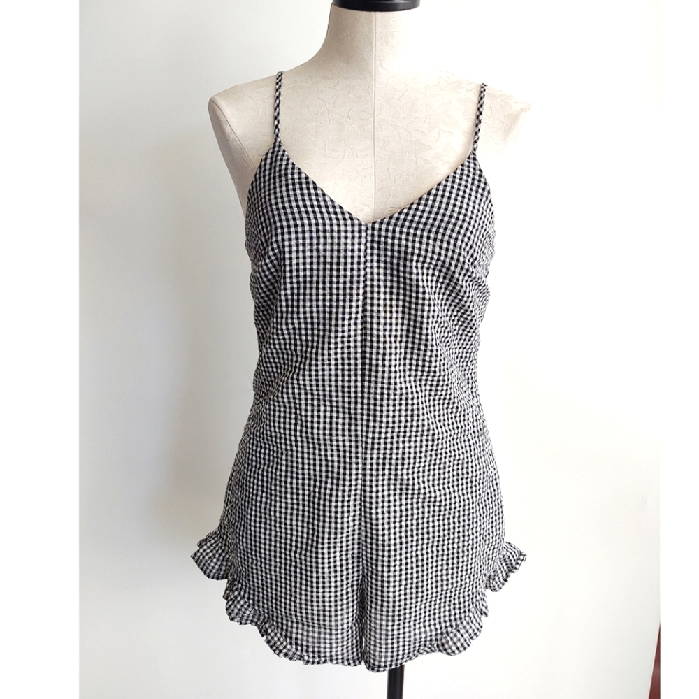 Honey Punch Gingham Romper Black & White Cami Ruffle Hem Size Small - Picture 3 of 12